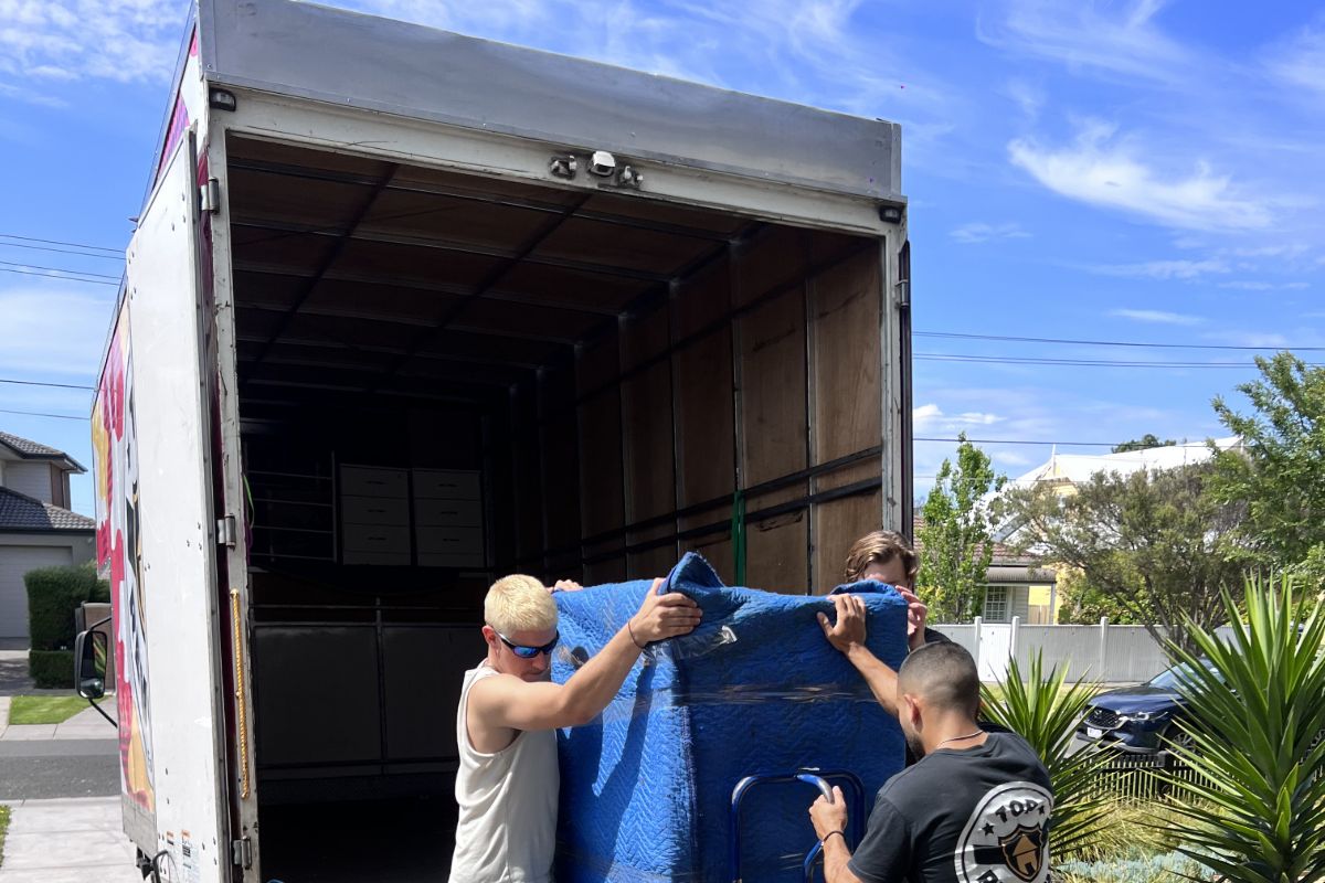 Hire a Professional Removalist and Arrange for Special Assistance
