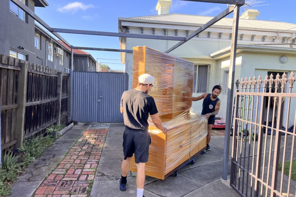 How Can You Find the Best Sydney Interstate Removalists?